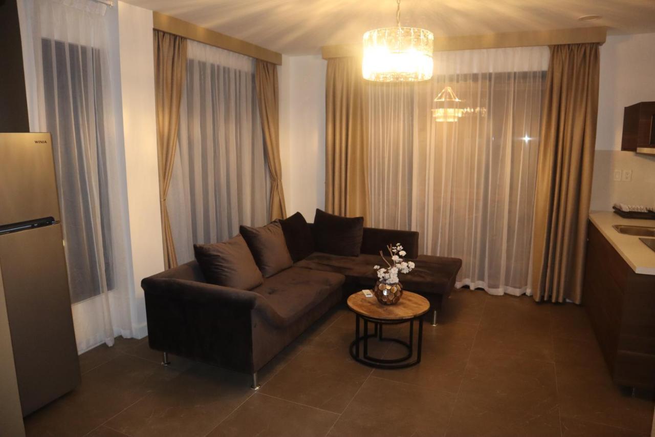 Empire Apartments Su 2 Marthastraat Paramaribo Eksteriør billede